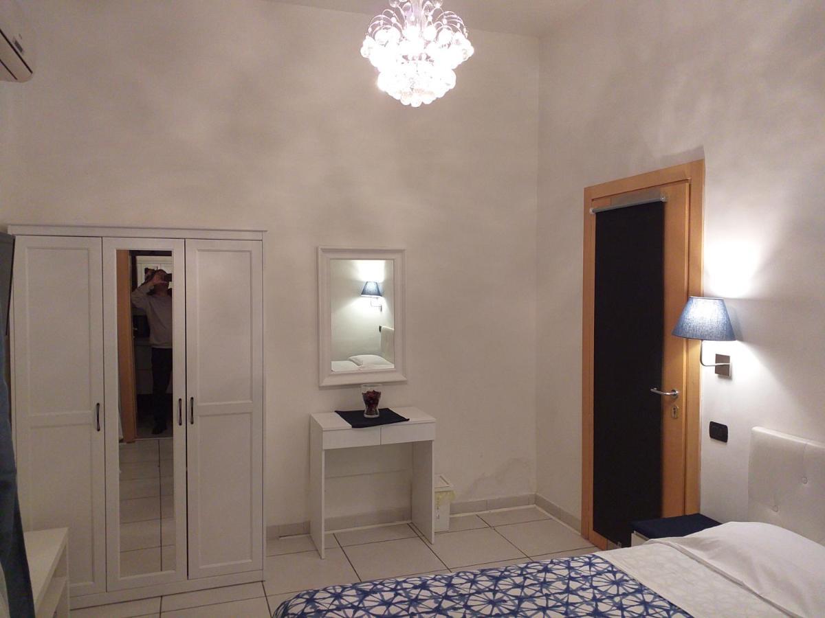 Bed and Breakfast Beb Pantarei Neapel Exterior foto