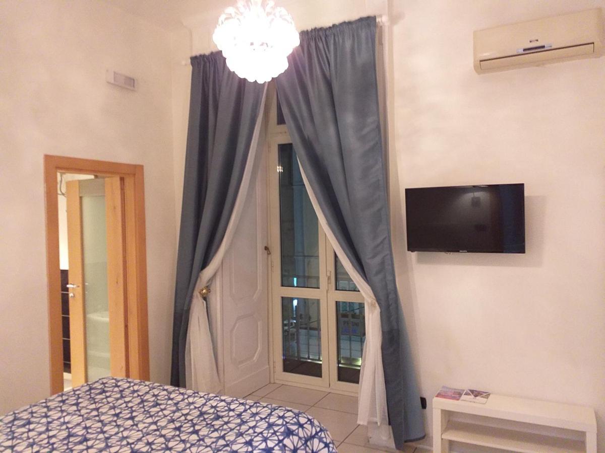Bed and Breakfast Beb Pantarei Neapel Exterior foto