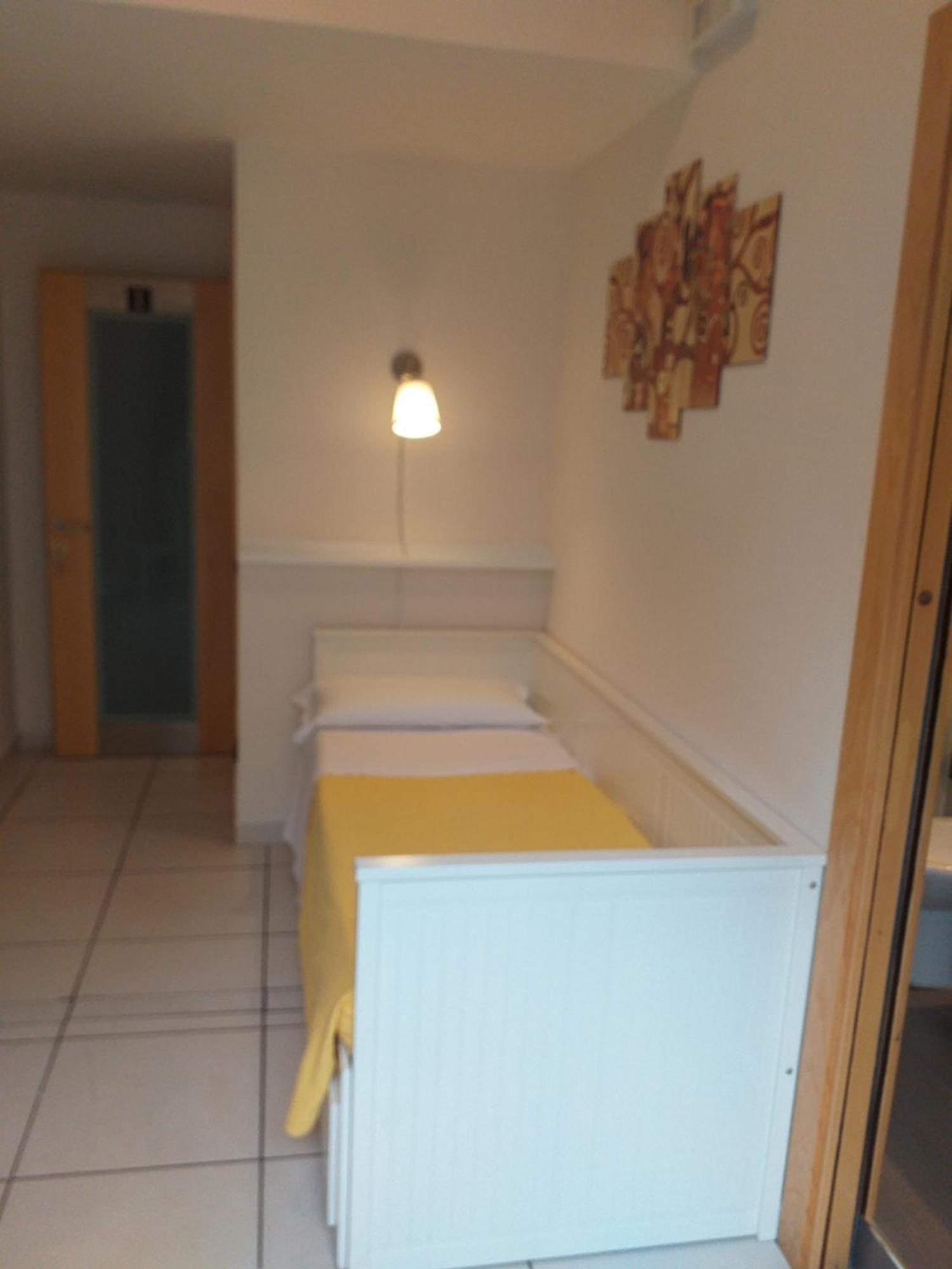 Bed and Breakfast Beb Pantarei Neapel Zimmer foto